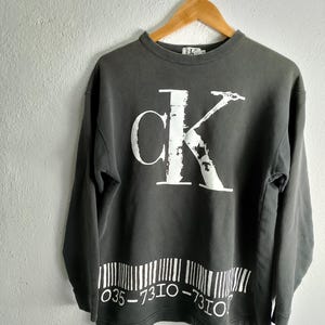 Calvin Klein crewneck sweatshirt small