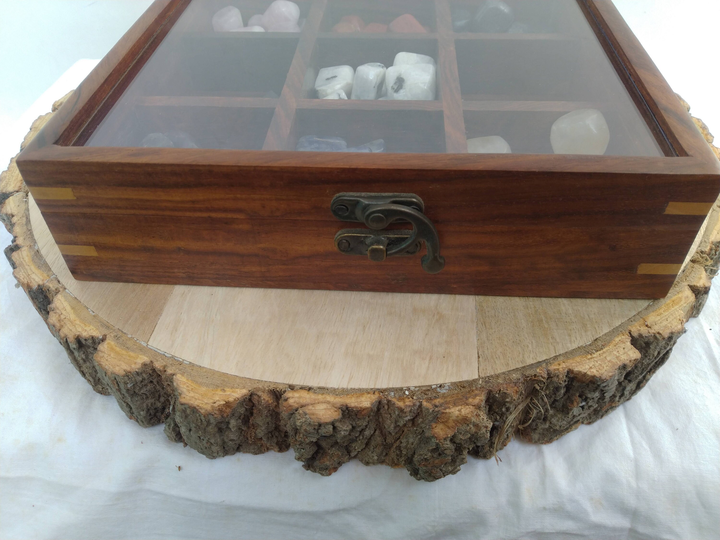 Boîte En Bois Avec Couvercle Transparent Pour Collection De Roches - 33,2x26,8x5,2 Cm, Compartiments
