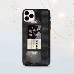 Film Print iPhone Hülle 16 15 14 13 12 11 Pro Max, Friends VHS Tape Google Pixel Hülle 9 8 7, Halloween für Samsung Hülle S24 S23 S22 S21 Plus