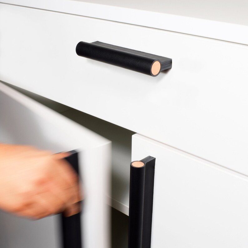 Möbelgriffe aus Leder handmade in Germany Ledergriffe | Etsy