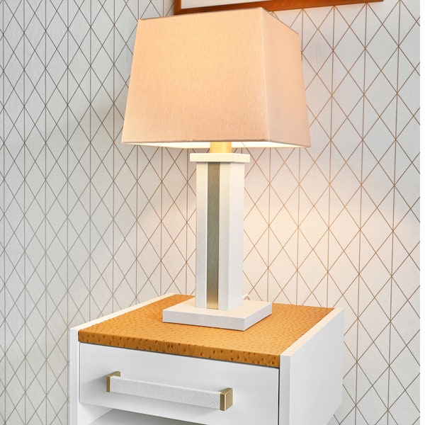 Lampe à poser blanche - BEVERLY - avec cuir fin, lampe à poser design de luxe au look élégant, lampe en cuir, lampe à poser mid century