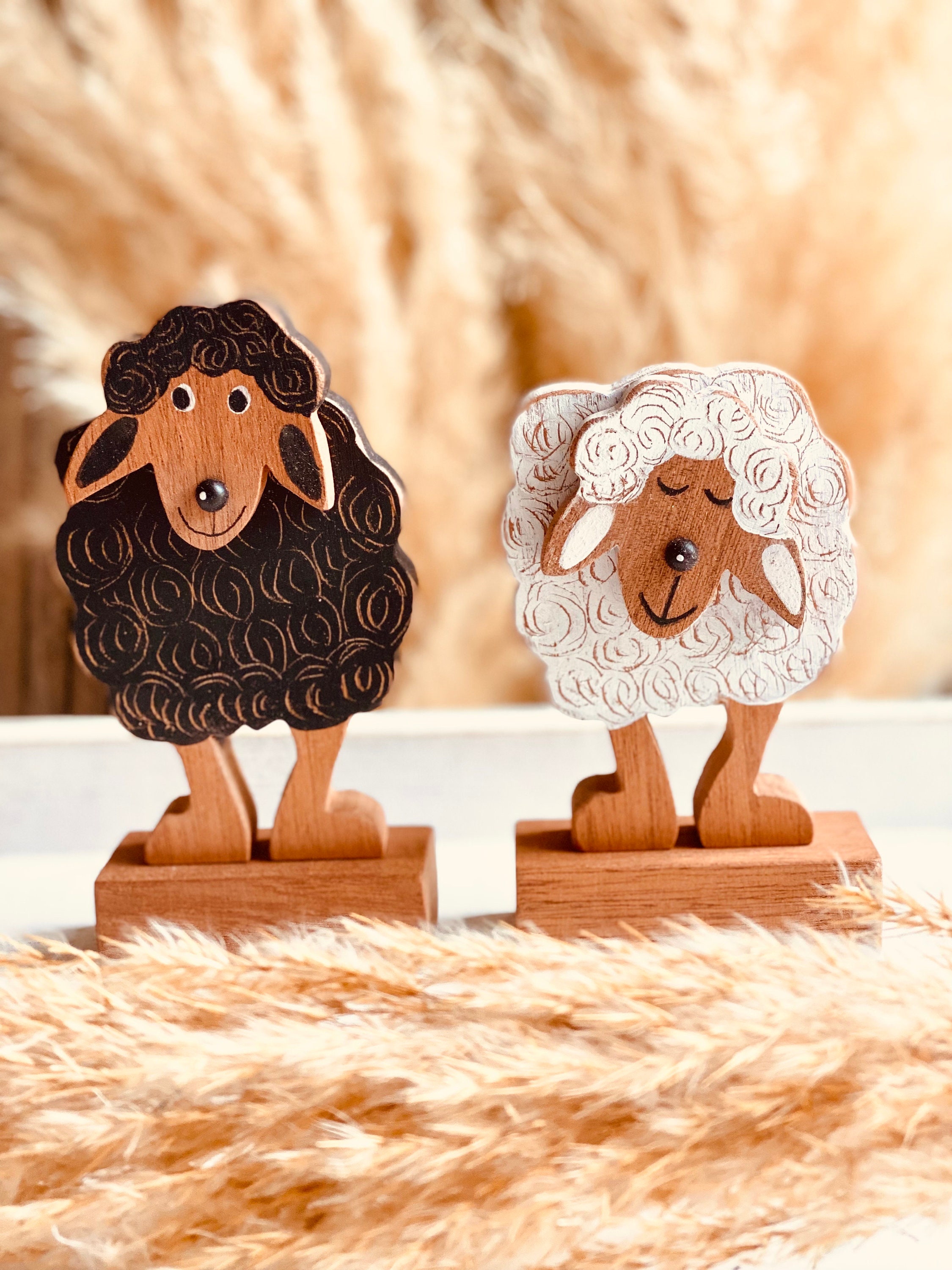 Wooden figure Sauterelle* Sheep Lamb Easter lamb Wooden sheep Easter approx. 12 cm high Easter decoration Easter festival Shabby Chic decoration gift Easter sheep
