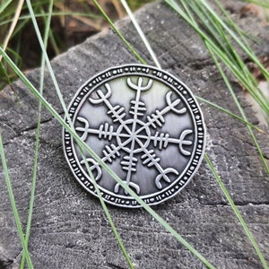Aegishjalmur icelandic stave - norse runic stave pin