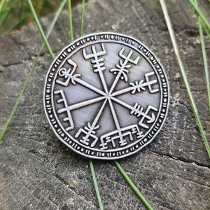 Vegvisir icelandic stave - norse runic stave pin