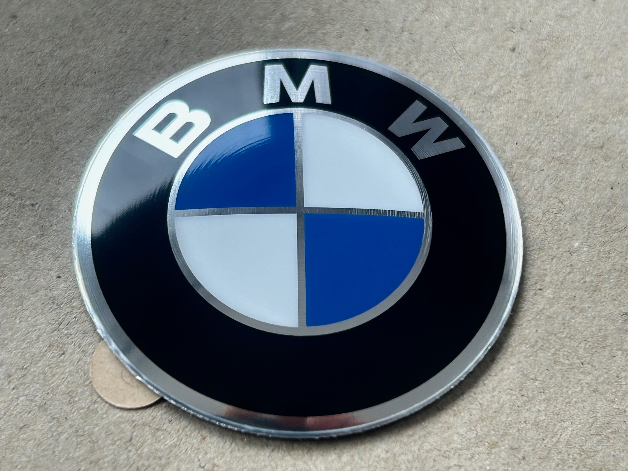 1x BMW Emblem/logo/badge 45mm/1.77in aluminum sticker fits to BMW 114 E10 E21 E30 K25H R13 R28 BBS Mahle NLa