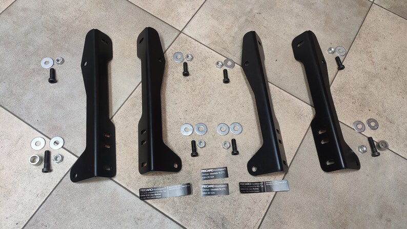2x Konsole shops Recaro BMW E30 (driver and passenger)