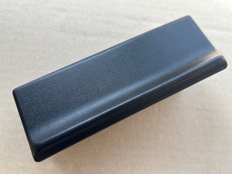 Cenicero delantero BMW E30 E24 E28 Z1 #51161911696 #1911696 #1933159 imagen 1