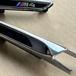 Door sills for BMW X2 Dotsill chrome door sills stainless steel & ABS