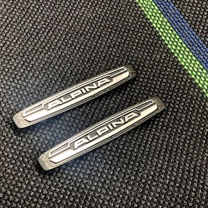 2pcs Alpina Recaro Badge Scheel-Mann/Recaro LS LX LT N77 C81 Emblem
