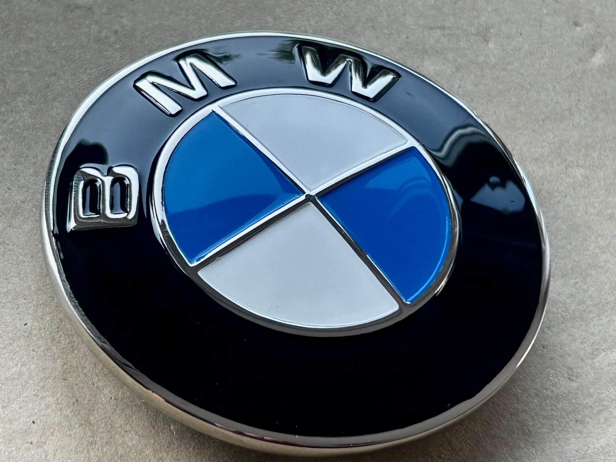 Emblema BMW 82mm Logo capó 50 Aniversario M Power second hand for
