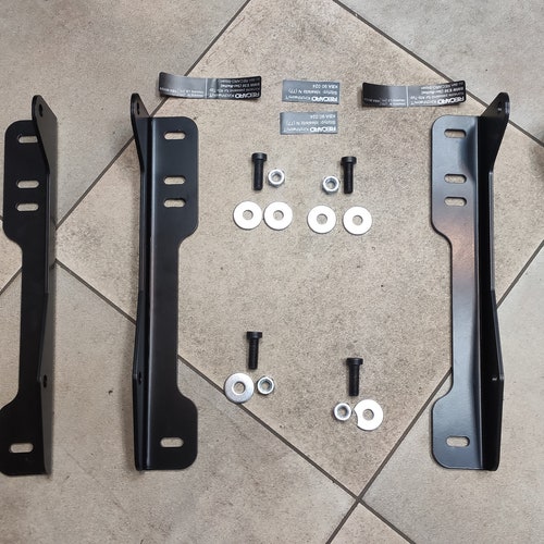 2x Konsole shops Recaro BMW E30 (driver and passenger)