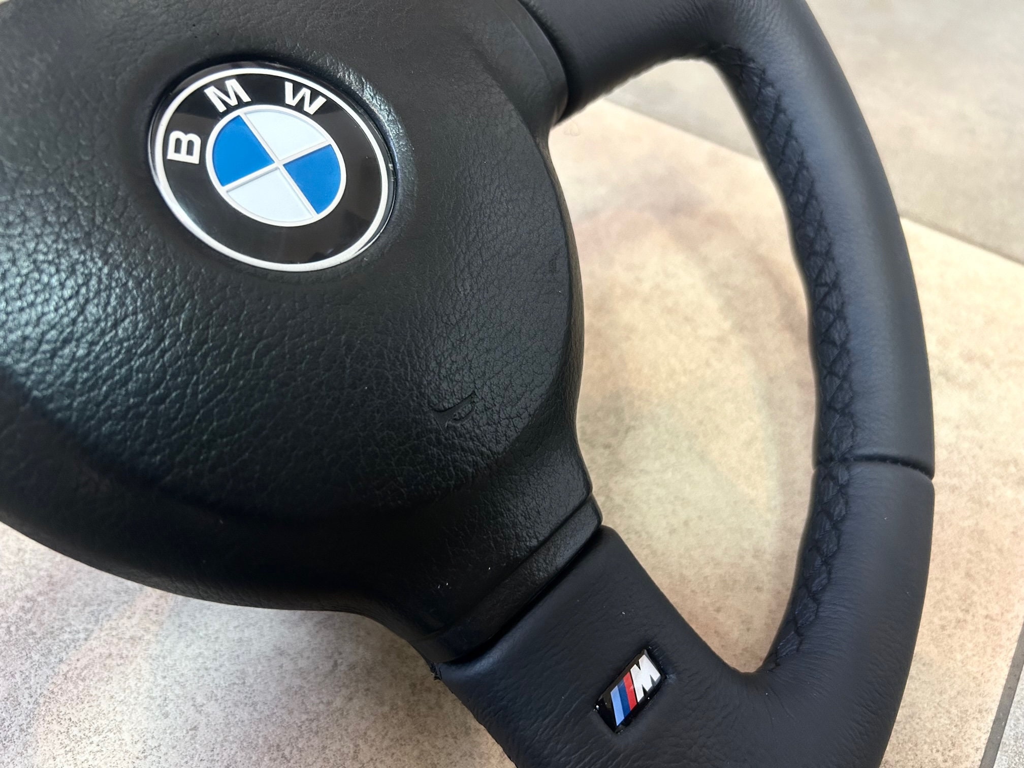 MT2 Lenkrad BMW E36 M3 M-Technik II Sport Lenkrad KBA70139  