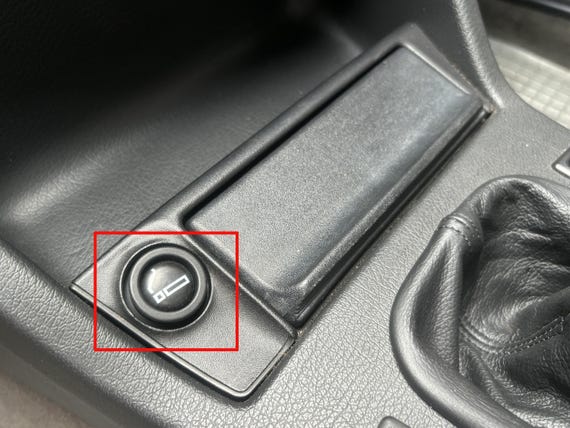 e39 cigarette lighter Cigarette Lighter Insert BMW E31 E34 E32 E36 E38 E39 Z3 Fits E30 & M3 E30  (L002)