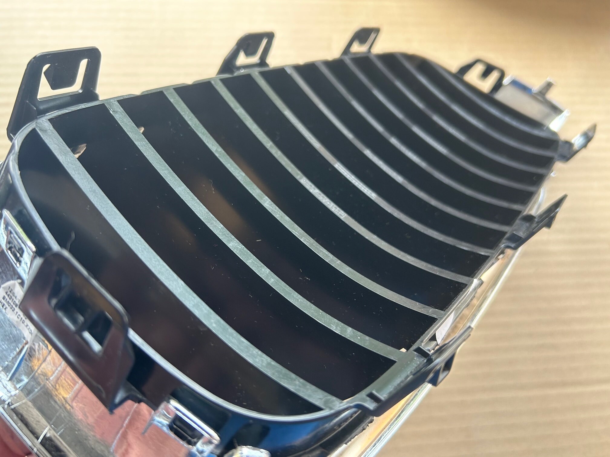 BMW F30 F31 Grille Front Left 330e CHROME new/nos 51137475967 