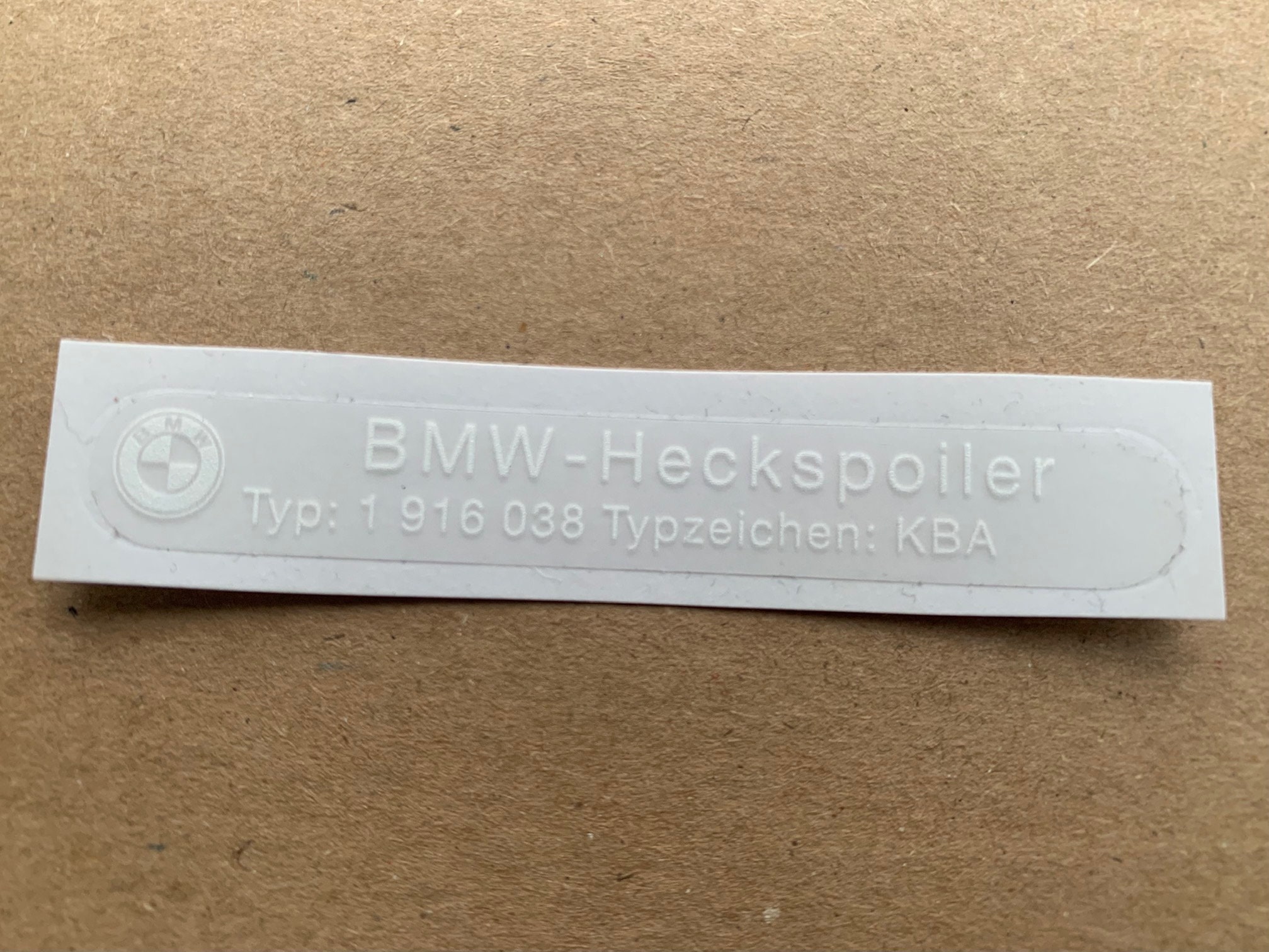 1x Label bmw-heckspoiler Type: 1916038 Typzeichen Kba Rear Spoiler