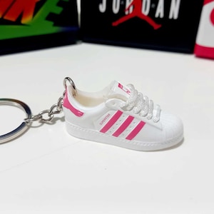 Adidas top predator keyring