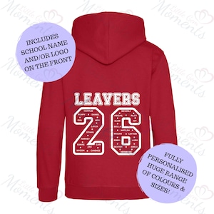 Moletons personalizados para formandos. Moletom personalizado para a formatura da turma de 2026. Formandos da Educação Infantil. Formandos do Ensino Fundamental. Formandos do Ensino Médio. Formandos da Universidade. Formandos do 7º ano do Ensino Fundamental.