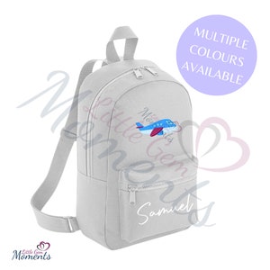 Mini sac à dos personnalisé pour enfant. Sac d'école/de chambre de bébé. Sac à dos avion personnalisé pour tout-petits. Sac de voyage de vacances avec avion. Garçons/Filles.