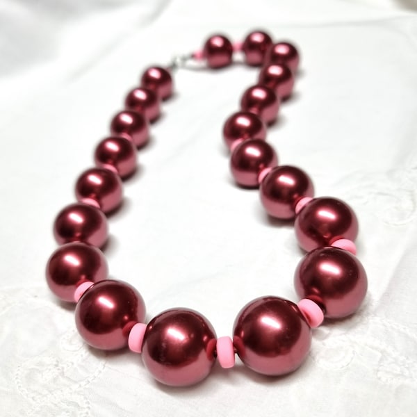 Collier coloré néon rose bordeaux rouge foncé accrocheur barbie funky grosses perles perles mignon beau fait à la main cadeau d'amour de la Saint-Valentin