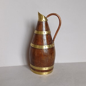 A Lovely Small to Mid size, Hand Made French vintage Coopered decorative Copper and Wood Barrel Wine/Cider Jug/Carafe from Normandy France