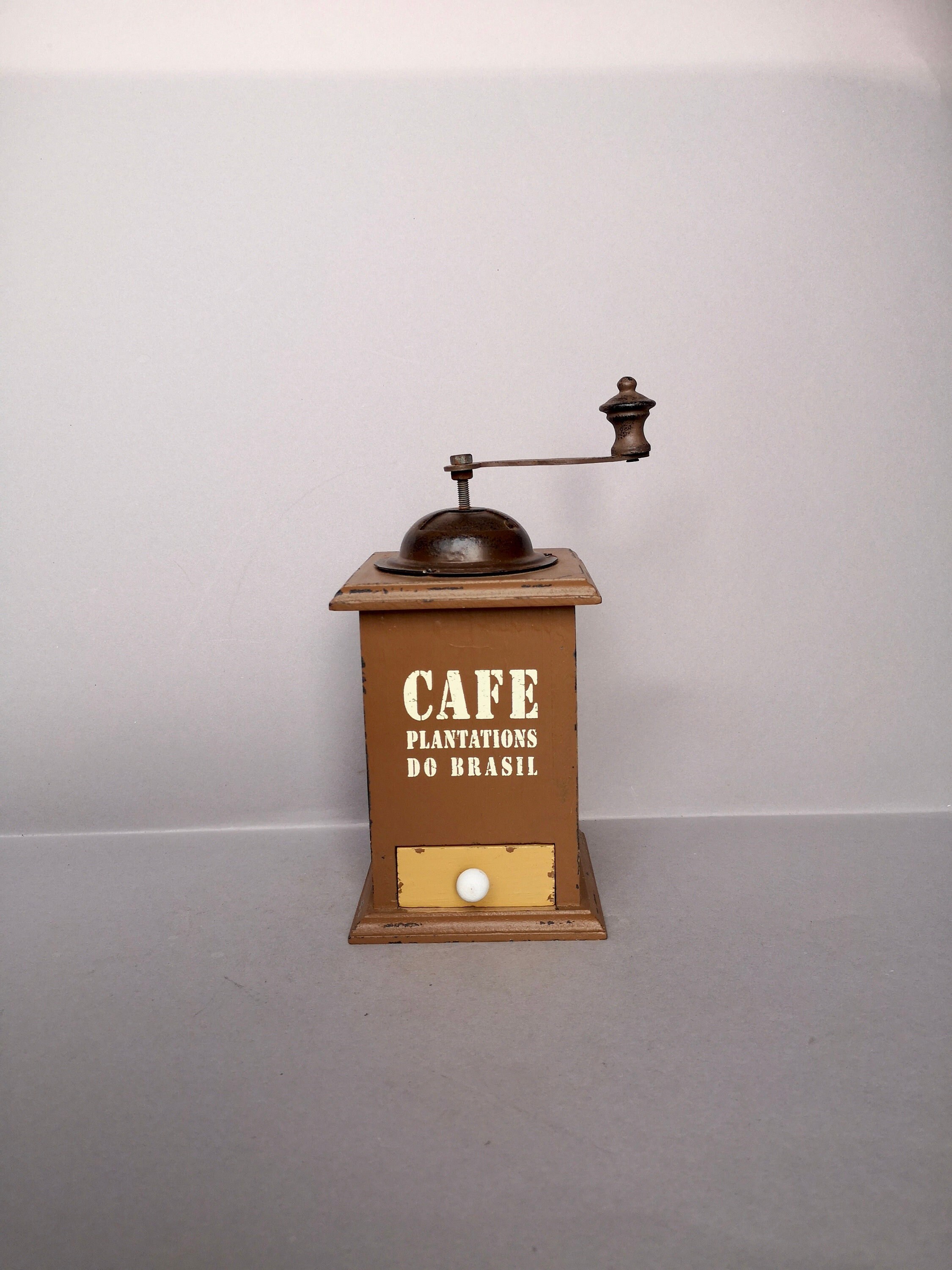 Une Belle Petite Réplique en Bois Vintage Français Style Moulin à Café ou Moulu Sugar Bowl Pot Trouv