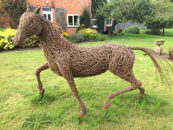 Life Sized Willow Wicker Horse Sculpture Garden Animal - Etsy Finland Life Sized Willow Wicker Horse Sculpture Garden Animal - Etsy Finland