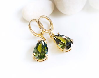 Peridot teardrop dangle earrings, green gemstone drop earrings, August birthstones, gift for her, gift for mom,