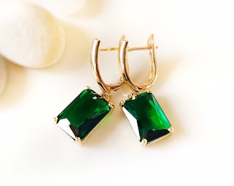 Large emerald cut emerald dangle earrings, May birthstone, green gemstone drop earrings, gift for her, gift for mom