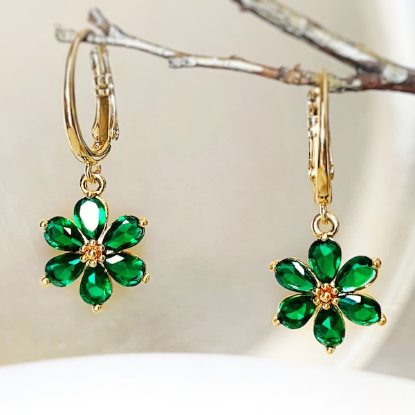 Emerald flower dangle earrings in 14k gold, green flower gold drop earrings, May birthstone earrings, gift for mom, gift for her