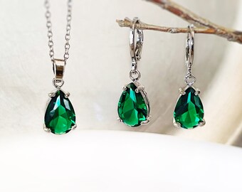 Conjunto de joyas de 2 piezas en forma de lágrima verde esmeralda, conjunto de collar de pendientes colgantes de piedras preciosas de color verde oscuro, regalo para ella, piedra de nacimiento de mayo, joyería nupcial