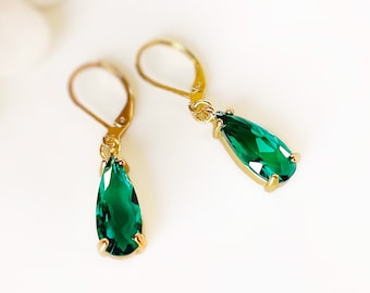 Teardrop emerald gemstone dangle earrings gold, elongated green gemstone gold, gift for her, gift for daughter, May birthstone earrings