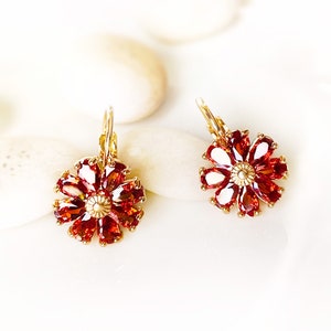 Garnet flower dangle earrings, red daisy flower drop earrings, January birthstone earrings, gift for mom, gift for her, gift for daughter