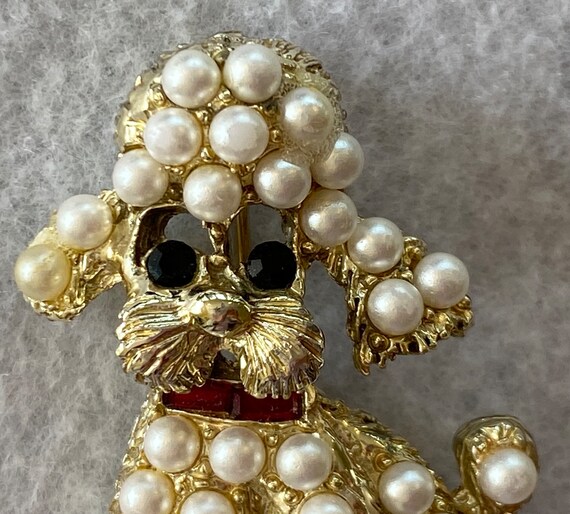 Vintage Rhinestone and Faux Pearl Poodle Brooches - image 3