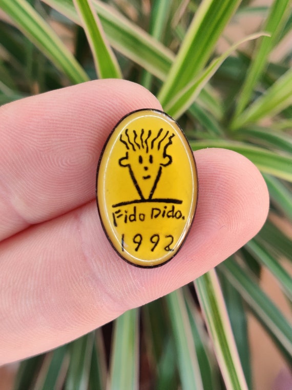 Seven up Fido dido vintage enamel lapel pin badge… - image 2