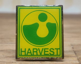 Vintage Harvest Records pin badge. Hat Tie Lapel scarf bag denim or leather jacket. Vintage retro collectable advertising gift vinyl