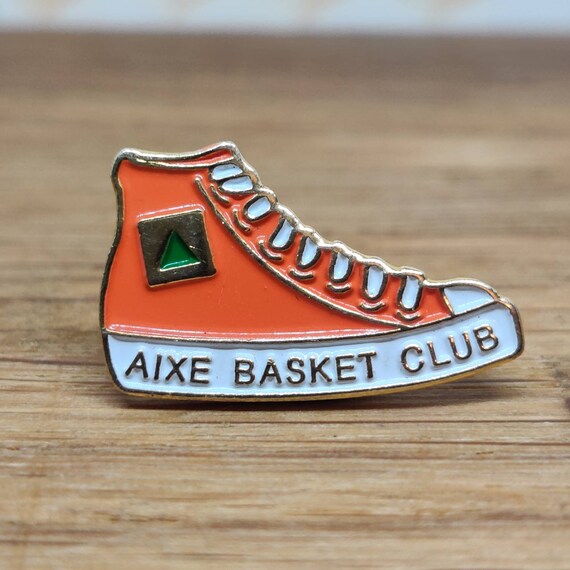 converse basketball trainers