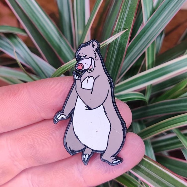 The Jungle Book, Baloo Disney large Plastic printed vintage pin badge.