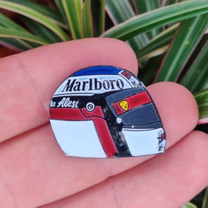 Marlboroレーシングカーピンバッジ