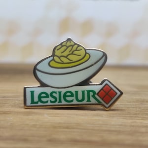 Lesieur french mayonnaise pin badge. Hat Tie Lapel bag scarf denim leather jacket. vintage retro collectable advertising gift.