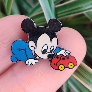 Mickey Mouse child vintage enamel lapel pin badge, Disney.