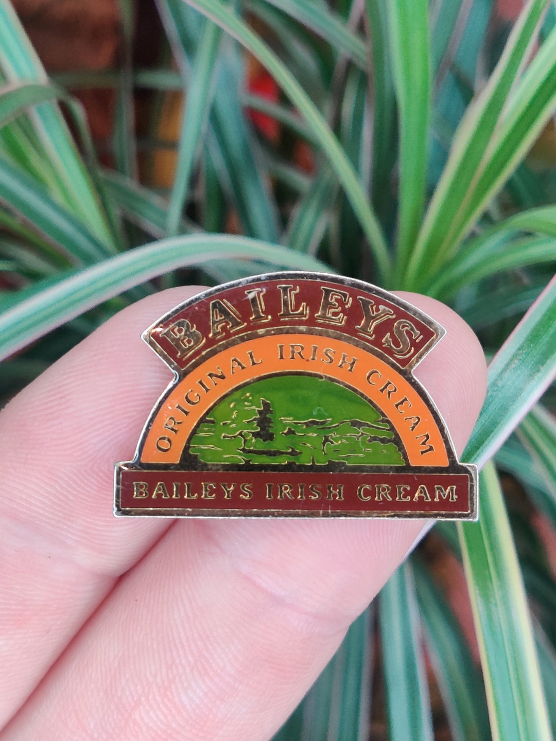 Bailey's Rear Label Bailey's Irish Cream Vintage Enamel Label Pin Badge. - Etsy