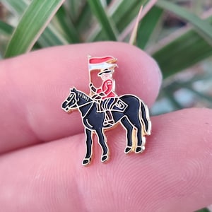 Royal Canadian Mounted Police vintage enamel lapel pin badge.