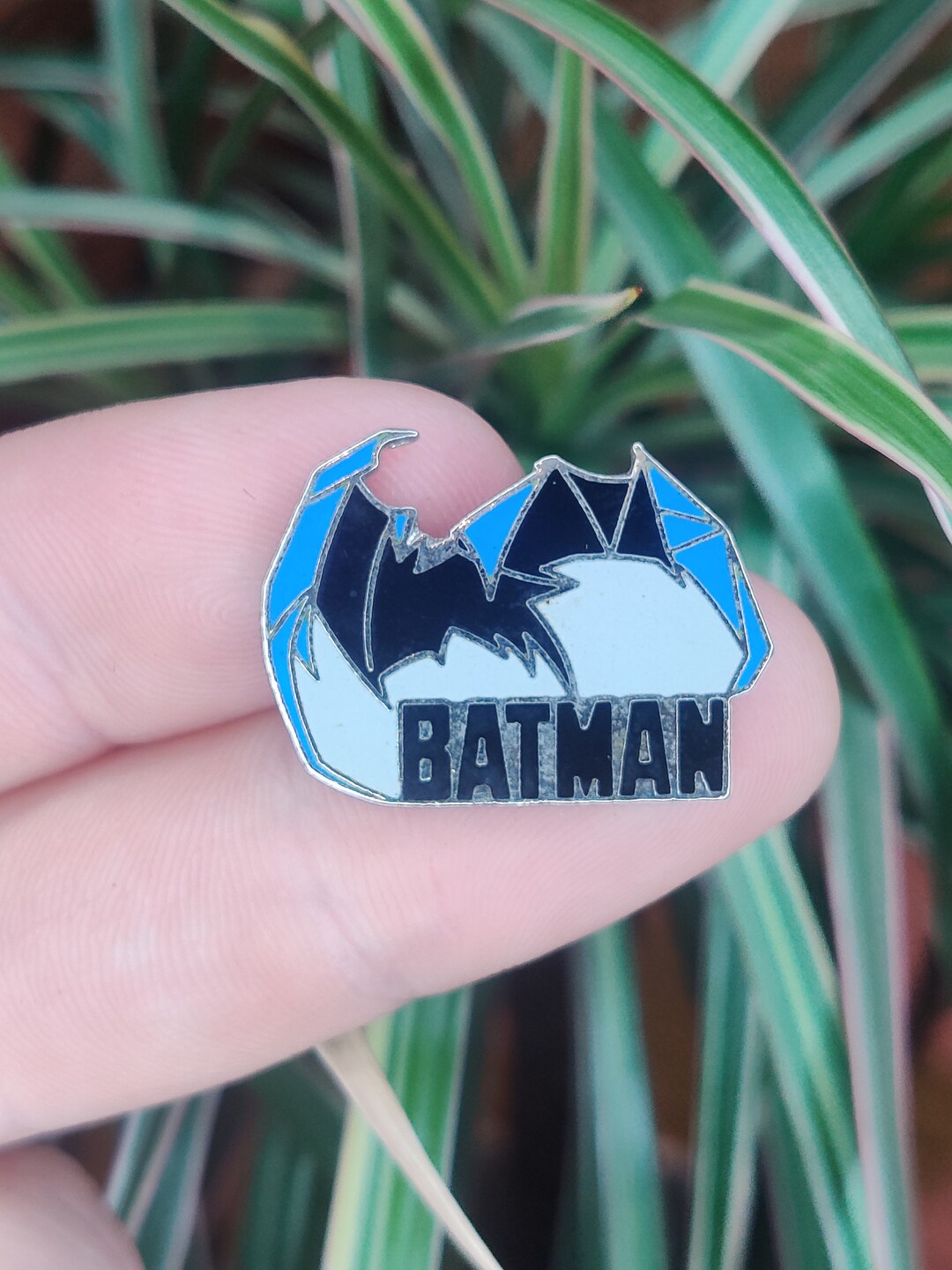 Batman Vintage Enamel Lapel Pin Badge, Date Stamped 1989 Official DC ...