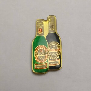 Beck's beer bottle lapel pin image 4