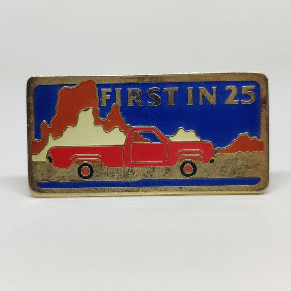 First in 25 twent five pickup truck enamel vintag… - image 2