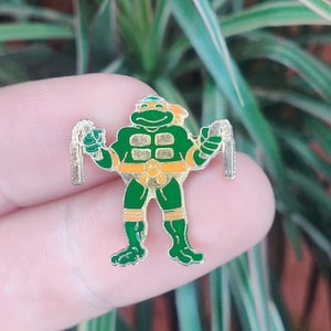 TMNT Michaelangelo vintage enamel lapel pin badge.