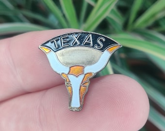 Texas bull horns vintage enamel pin badge. Cowboy Dallas western country