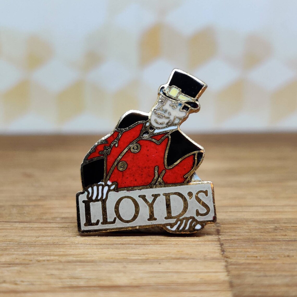 Lloyds Bank pin badge. Vintage banking advertising collectable Etsy