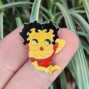 Betty Boop vintage enamel lapel pin badge.