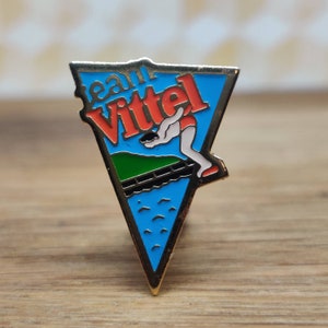 Vittel swimming diving enamel pin badge. Vintage retro collectable advertising gift. Hat Tie Lapel scarf bag denim leather jacket accessorie